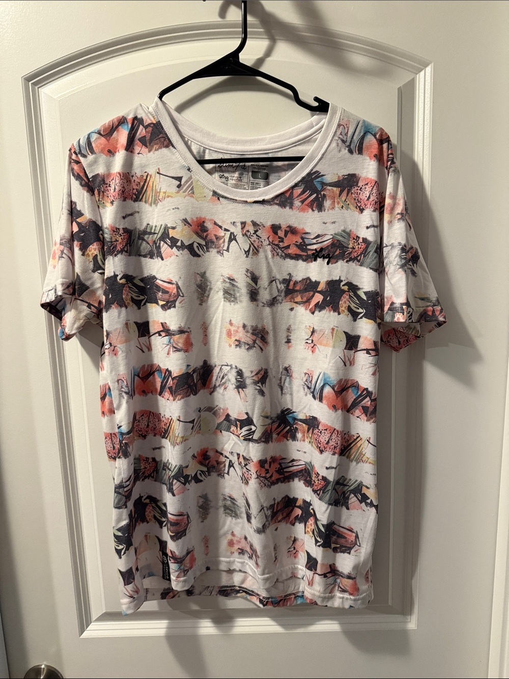 Lrg White Short-Sleeve Graphic Tee with Coral, Navy, and Teal Accents